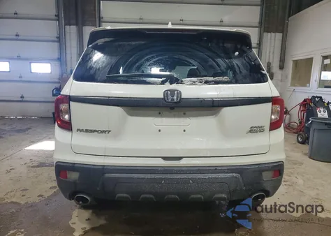 2019 Honda Passport Sport z USA, uszkodzony, nr VIN 5FNYF8H29KB015154